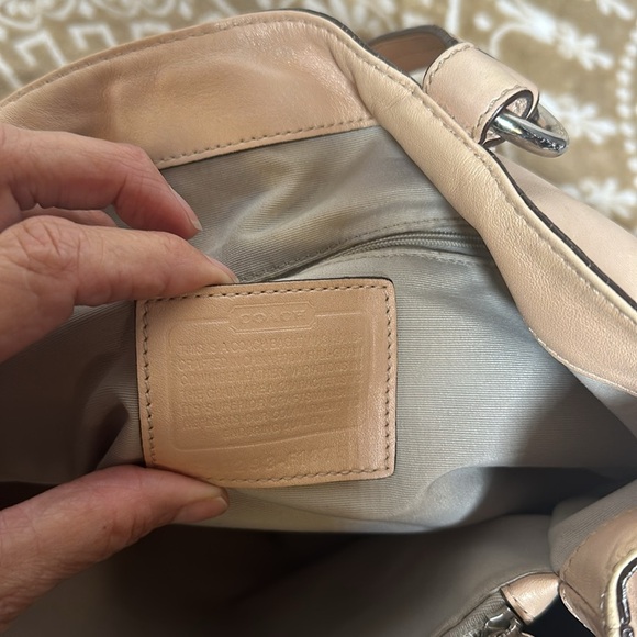 Coach SoHo Bag F18751 Pale Pearl Pink - Picture 10 of 14